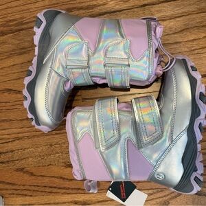 New with tags: Lands End Silver and Pink Winter Boots
